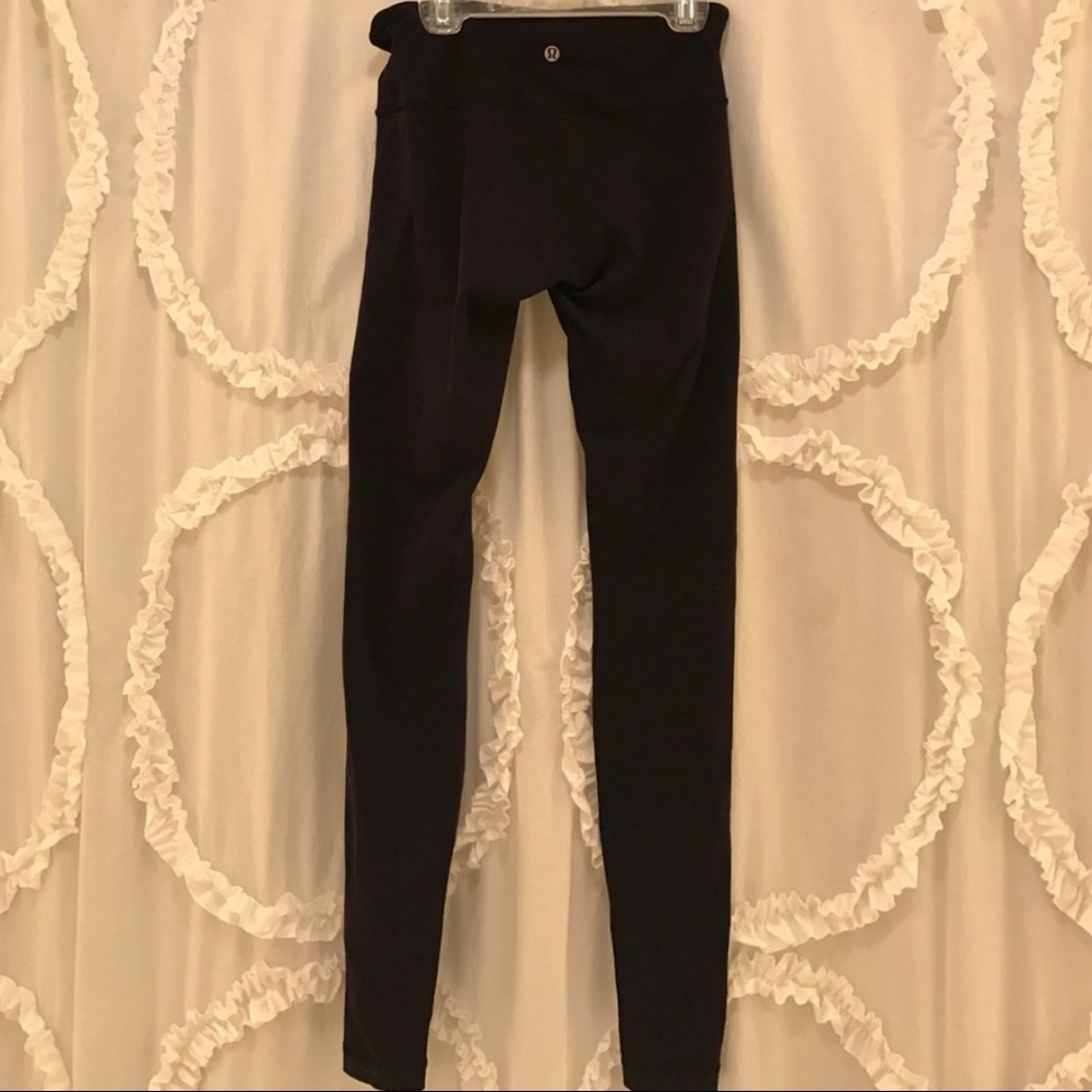 Lululemon black leggings - Picture 1 of 4